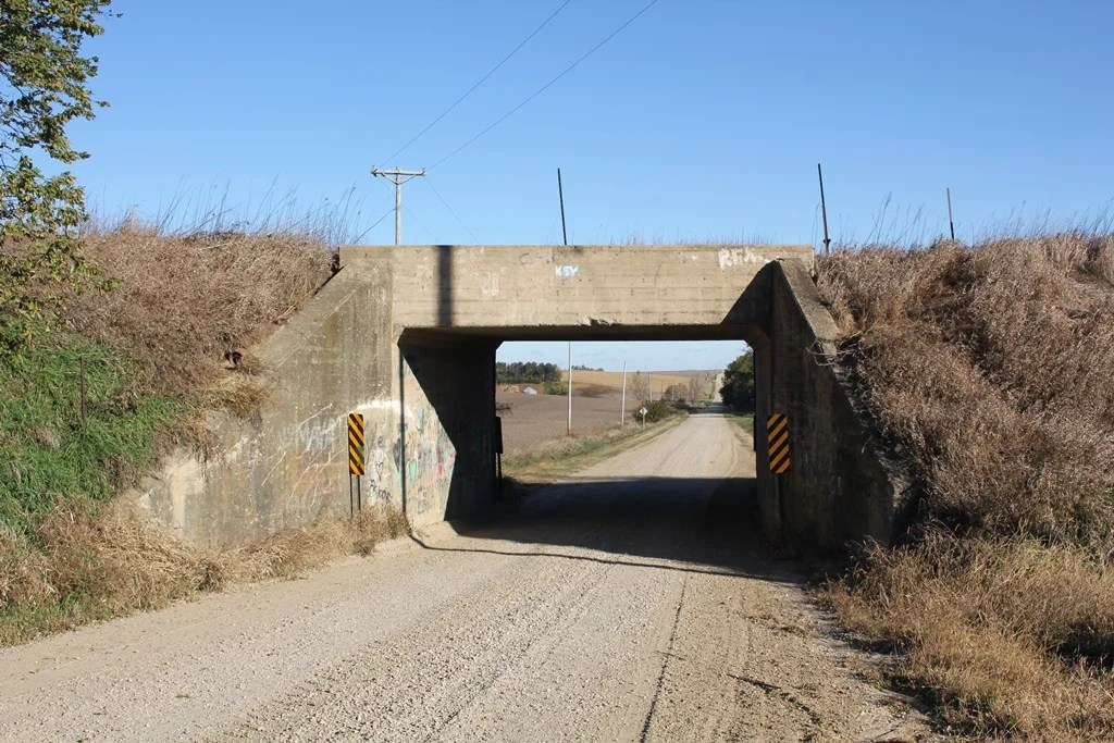 BNSF Jade Avenue Bridge (Templeton)